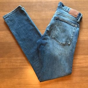 Gap Slim Straight Jeans